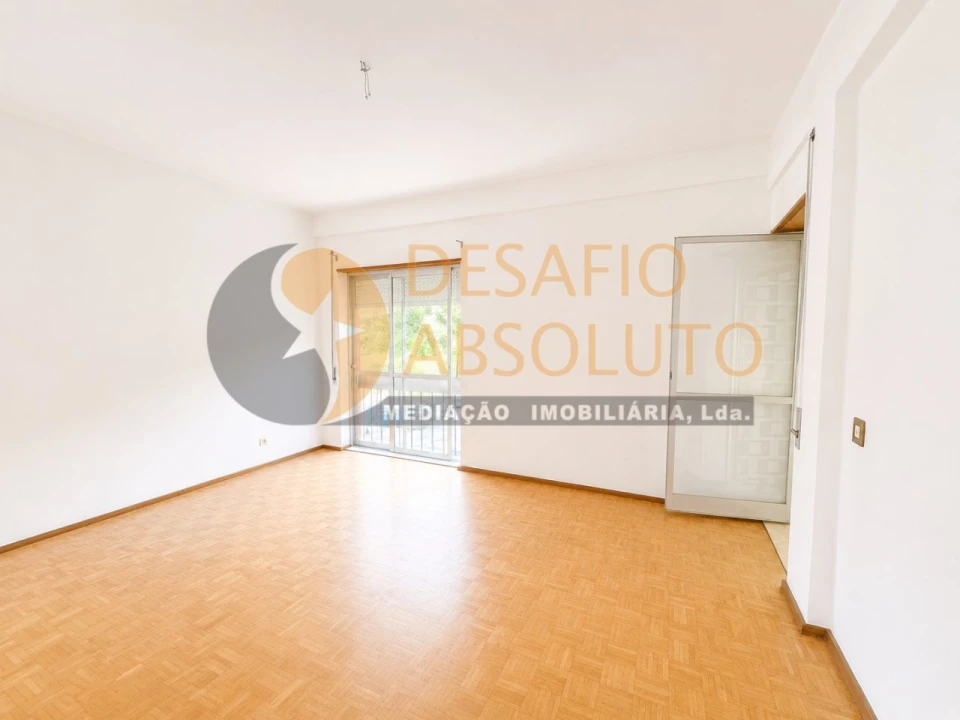 Apartamento T3 para Venda em União das Freguesias de Setúbal Foto 3