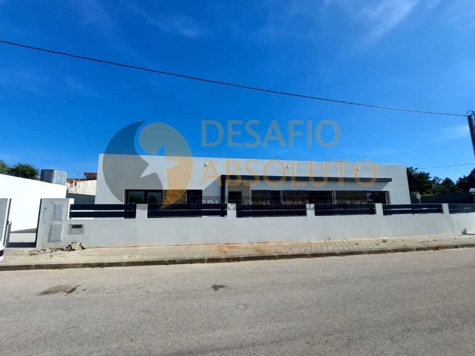 Moradia T3 para Venda em Quinta do Anjo Foto 19