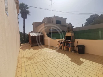 Moradia T4 para Venda em Loule (São Clemente)
