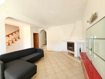 Moradia T4 para Venda em Loule (São Clemente)