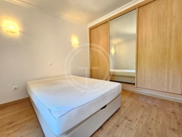 Moradia T4 para Venda em Loule (São Clemente)