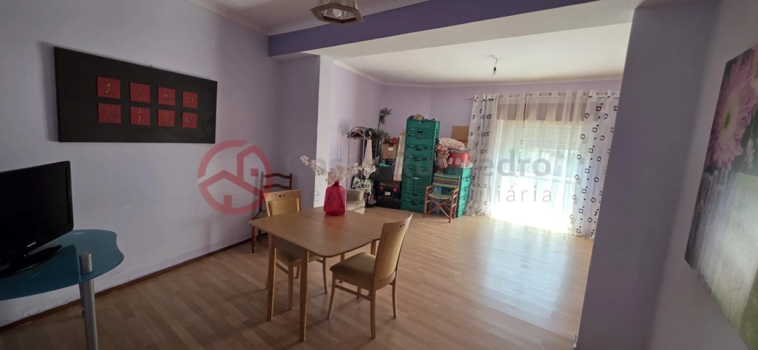 Apartamento T2 para Venda em Laranjeiro e Feijó Foto 11