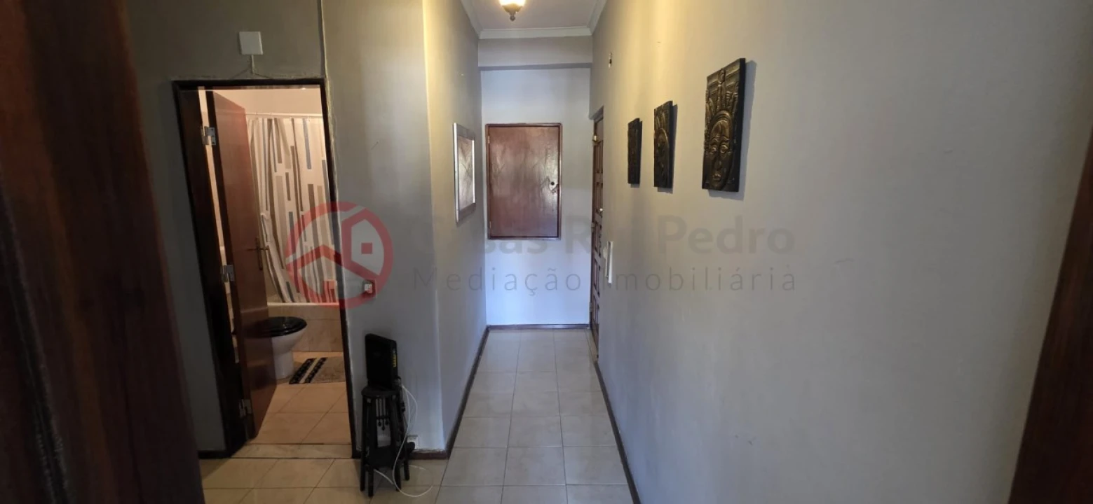 Apartamento T2 para Venda em Laranjeiro e Feijó Foto 25