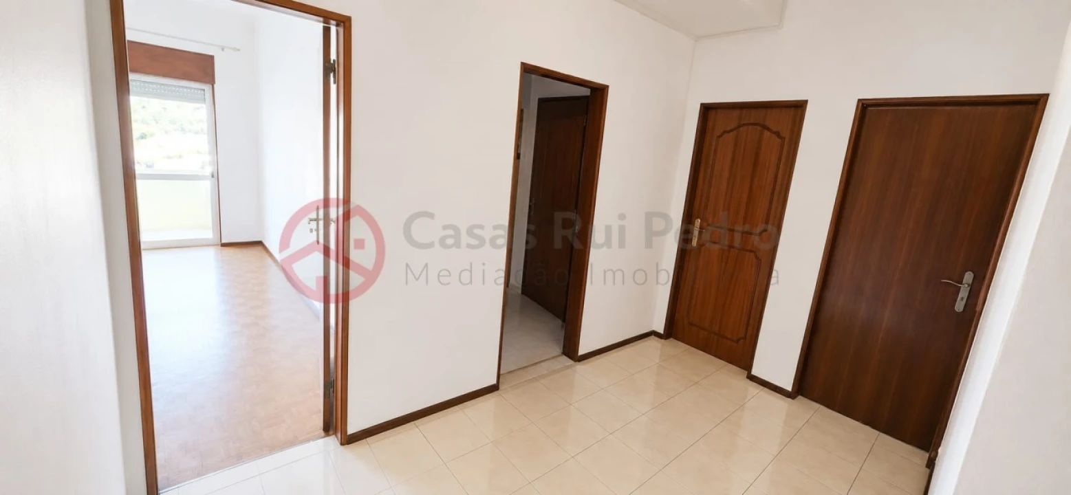 Apartamento T2 para Venda em Laranjeiro e Feijó Foto 26