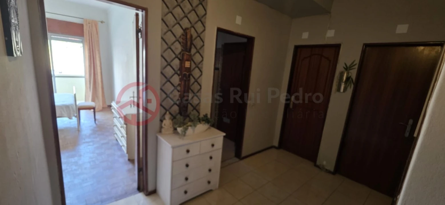 Apartamento T2 para Venda em Laranjeiro e Feijó Foto 27