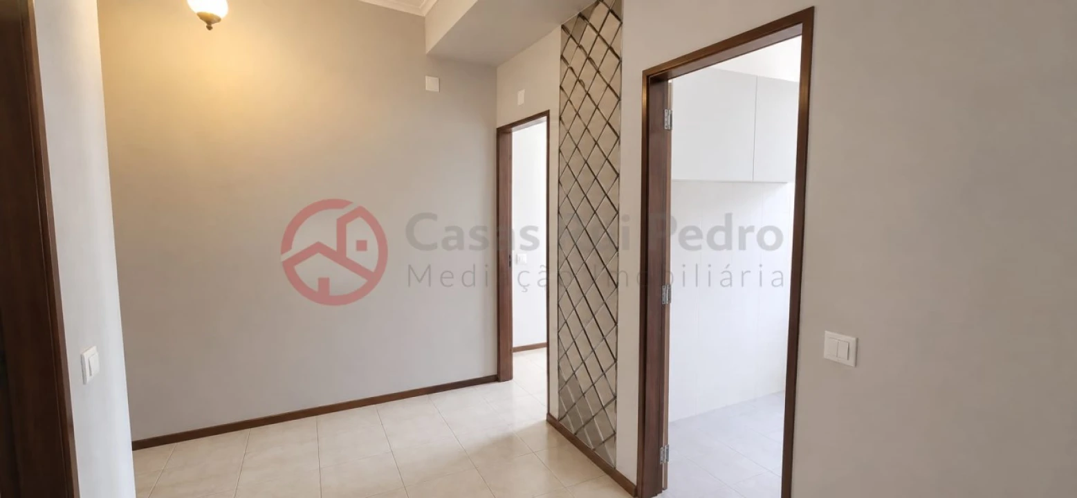 Apartamento T2 para Venda em Laranjeiro e Feijó Foto 28
