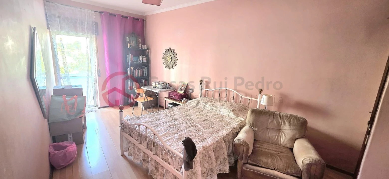 Apartamento T2 para Venda em Laranjeiro e Feijó Foto 31