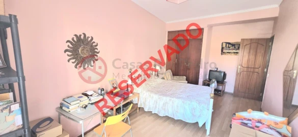 Apartamento T2 para Venda em Laranjeiro e Feijó