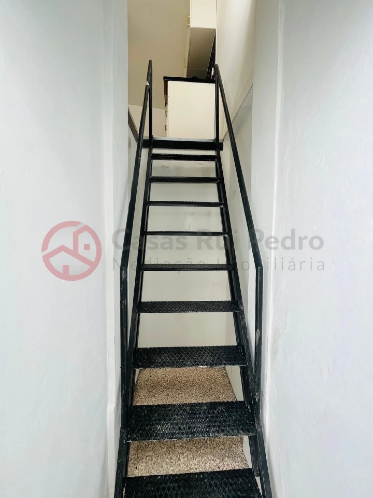 Moradia T8 para Venda em Costa da Caparica Foto 23