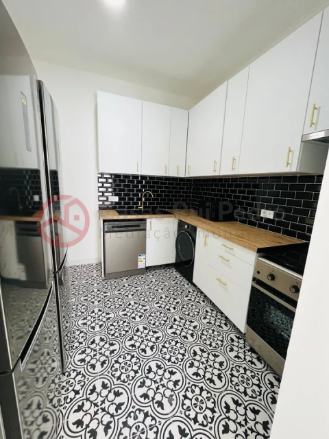 Moradia T8 para Venda em Costa da Caparica