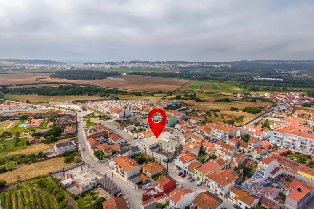 Loja para Arrendamento em Alfeizerão Foto 14