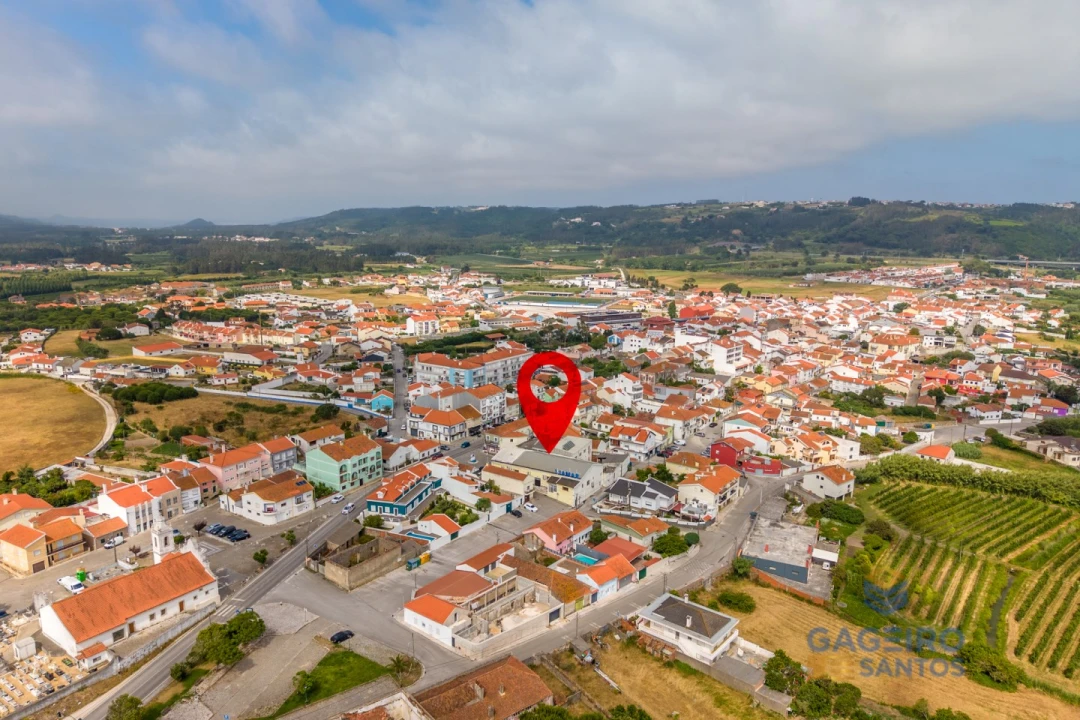 Loja para Arrendamento em Alfeizerão Foto 13