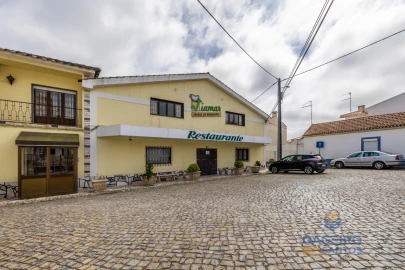 Loja para Arrendamento em Alfeizerão