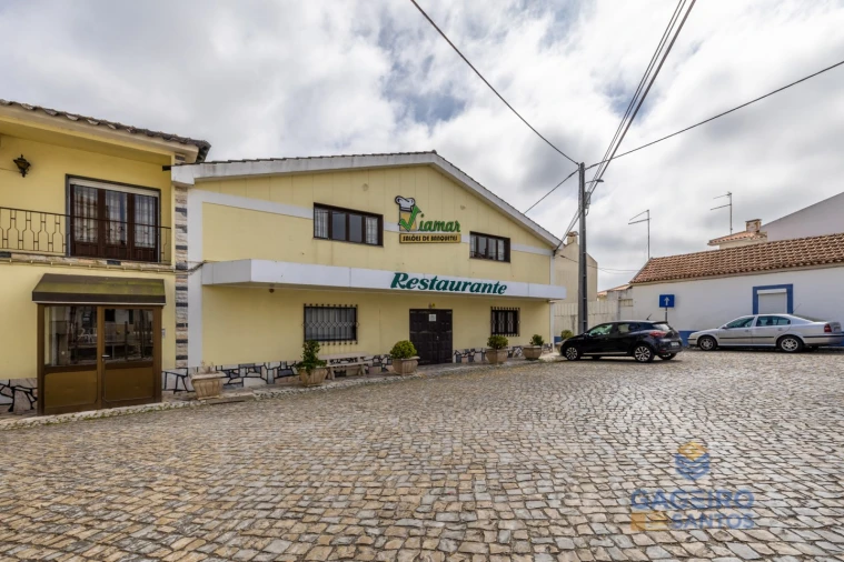 Loja para Arrendamento em Alfeizerão Foto 2
