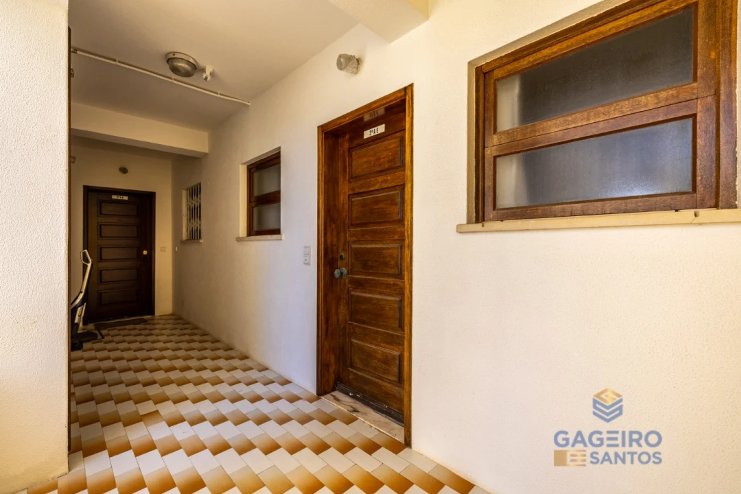 Apartamento T1 para Venda em São Martinho do Porto Foto 17
