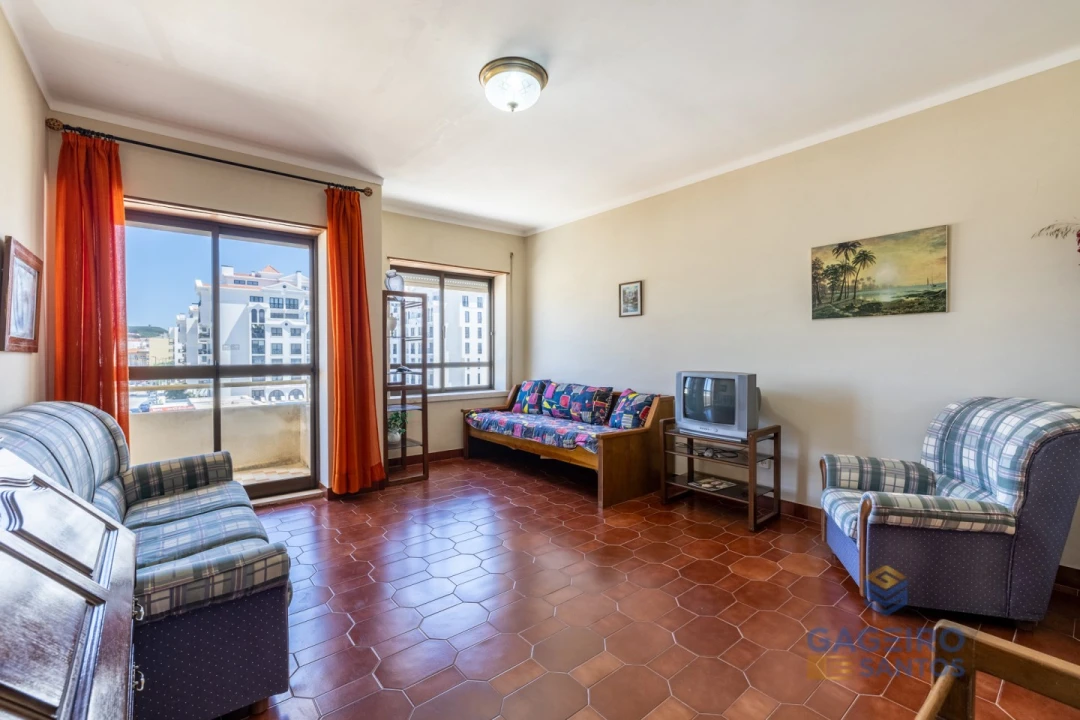 Apartamento T1 para Venda em São Martinho do Porto Foto 4