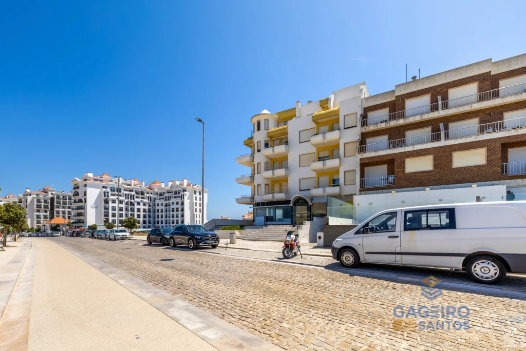 Apartamento T1 para Venda em São Martinho do Porto Foto 22