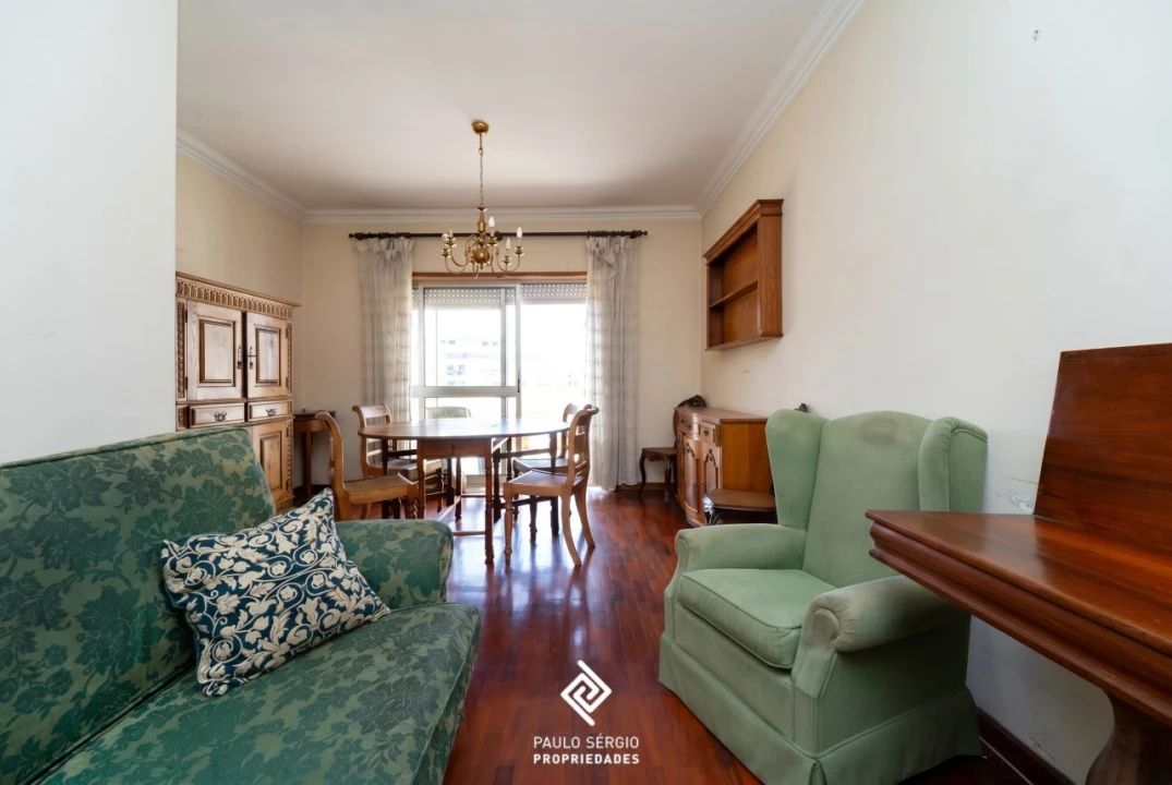 Apartamento T2 para Venda em Cedofeita, Santo Ildefonso, Sé, Miragaia, São Nicolau e Vitória Foto 1