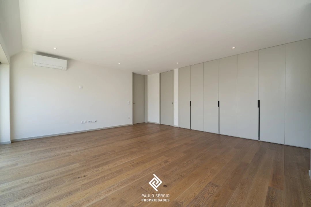 Apartamento T3 para Venda em Espinho Foto 5
