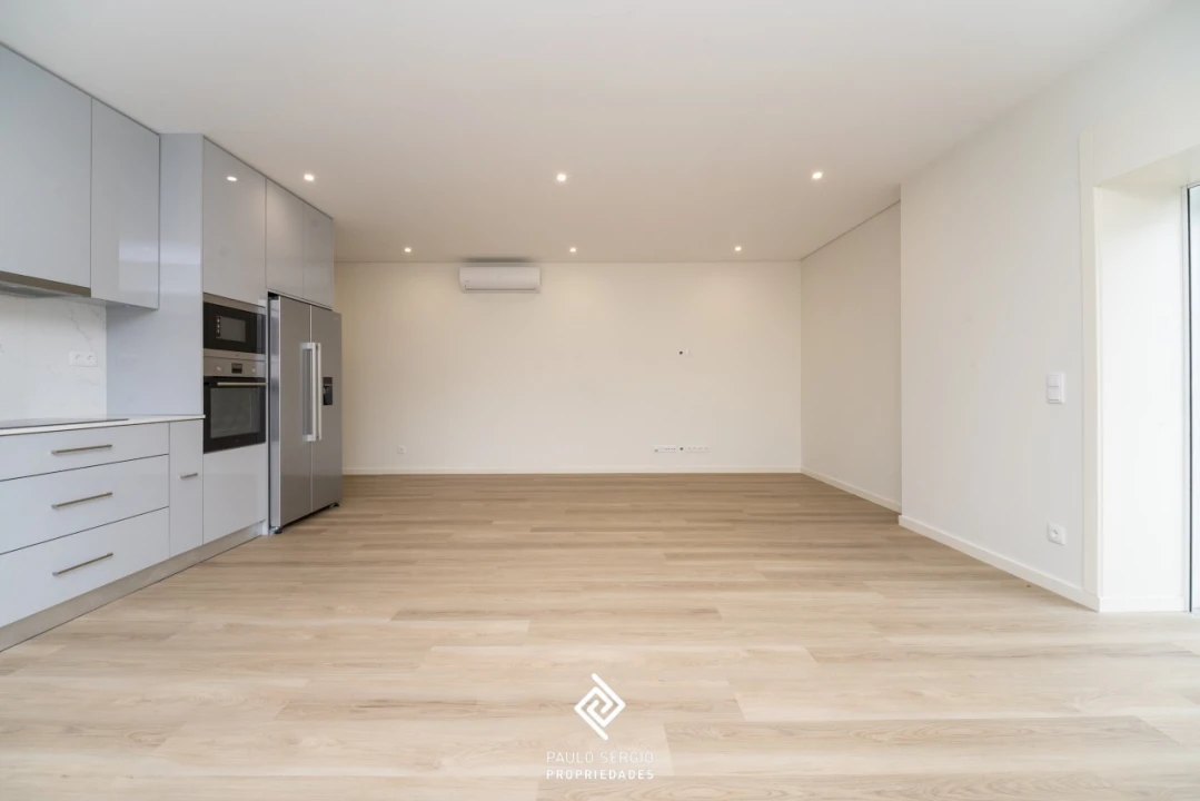 Apartamento T3 para Venda em Pedroso e Seixezelo Foto 2
