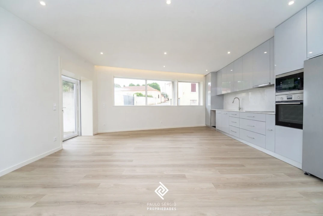Apartamento T3 para Venda em Pedroso e Seixezelo Foto 4