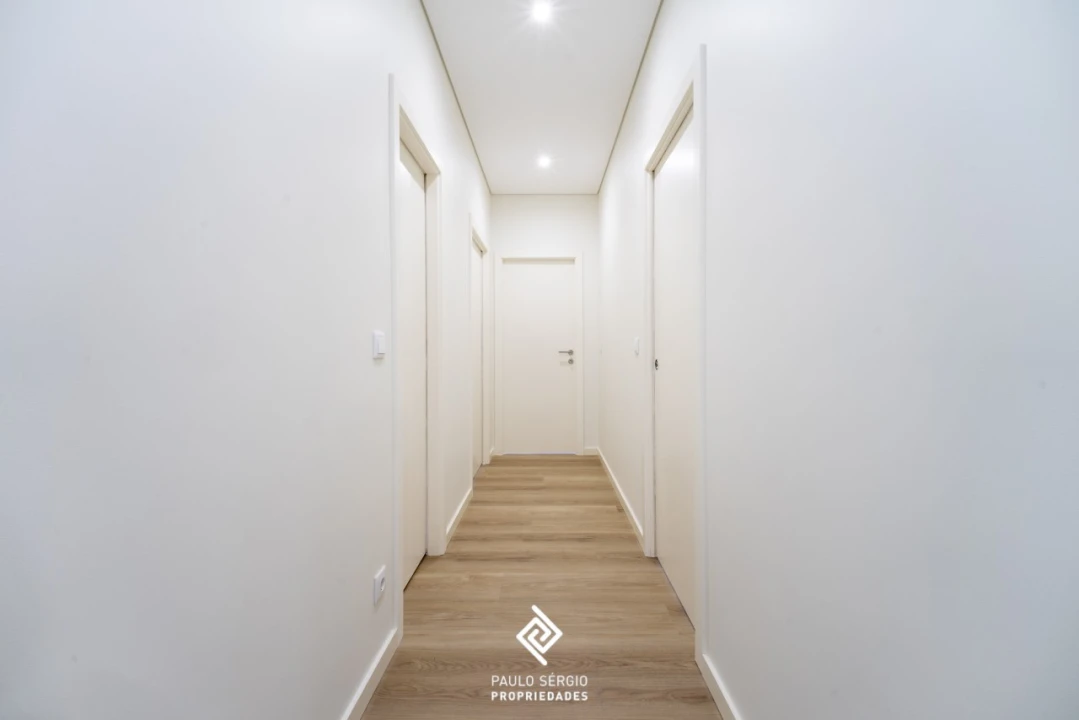Apartamento T3 para Venda em Pedroso e Seixezelo Foto 9