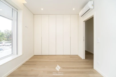 Apartamento T3 para Venda em Pedroso e Seixezelo