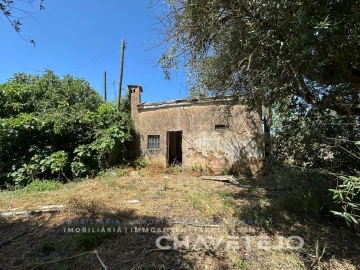 Quinta T2 para Venda em São João Baptista e Santa Maria dos Olivais