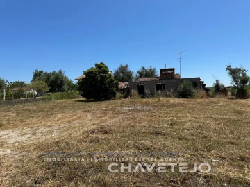 Quinta T2 para Venda em São João Baptista e Santa Maria dos Olivais