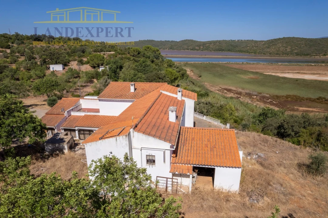 Moradia T5 para Venda em Estômbar e Parchal Foto 40