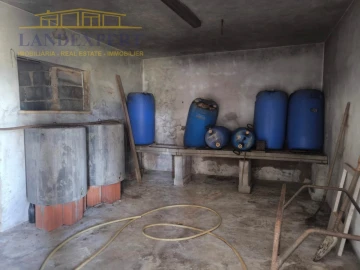 Moradia T5 para Venda em Estômbar e Parchal