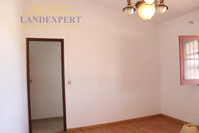 Moradia T5 para Venda em Estômbar e Parchal