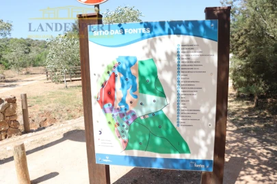 Moradia T5 para Venda em Estômbar e Parchal