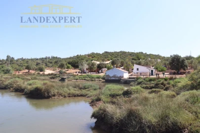 Moradia T5 para Venda em Estômbar e Parchal