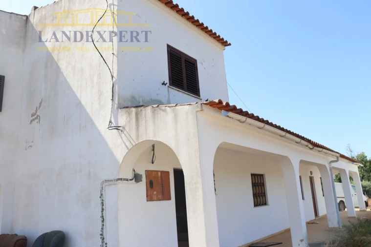 Moradia T5 para Venda em Estômbar e Parchal Foto 38