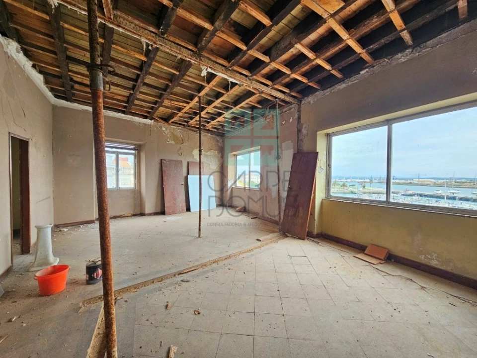 Apartamento T5 para Venda em Buarcos Foto 4
