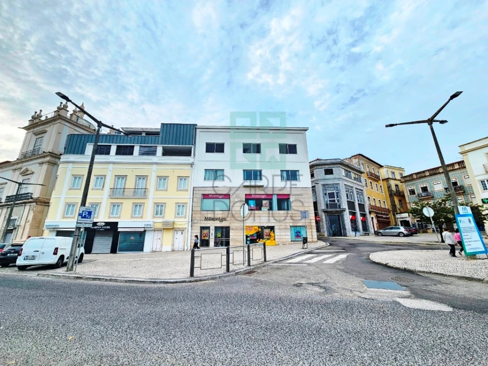 Apartamento T5 para Venda em Buarcos Foto 8