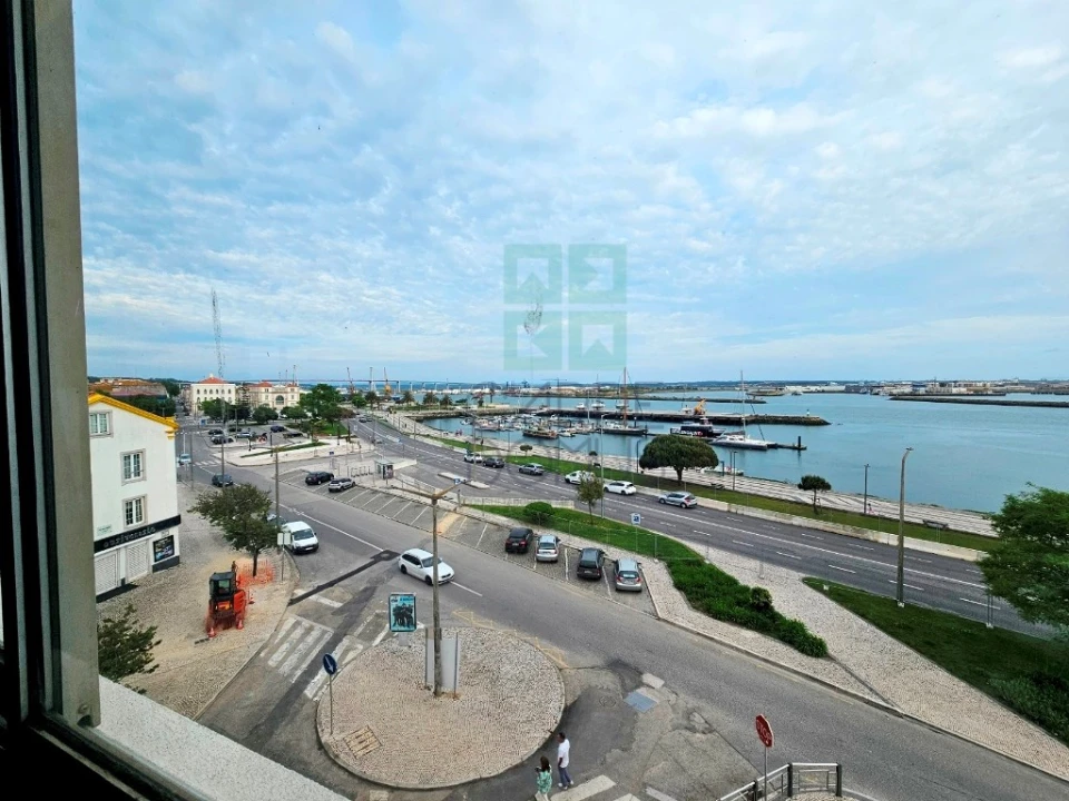 Apartamento T5 para Venda em Buarcos Foto 22