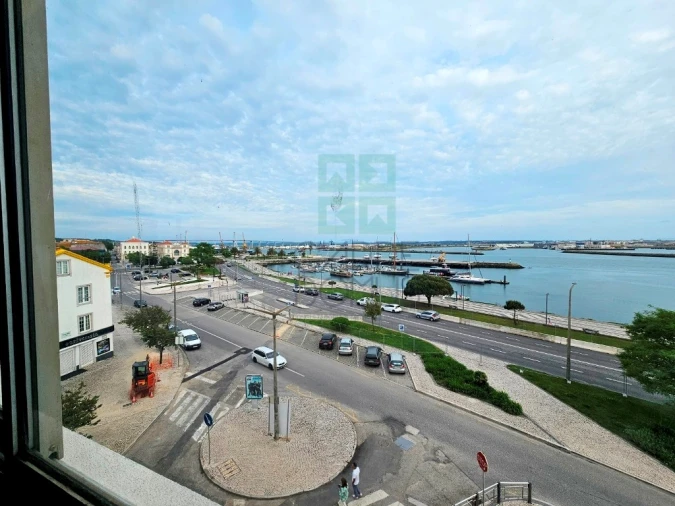 Apartamento T5 para Venda em Buarcos Foto 22