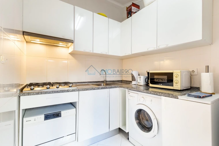 Apartamento T2 para Venda em Misericórdia Foto 11