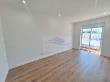 Apartamento T1 para Venda em Águas Livres