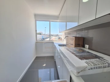 Apartamento T1 para Venda em Águas Livres