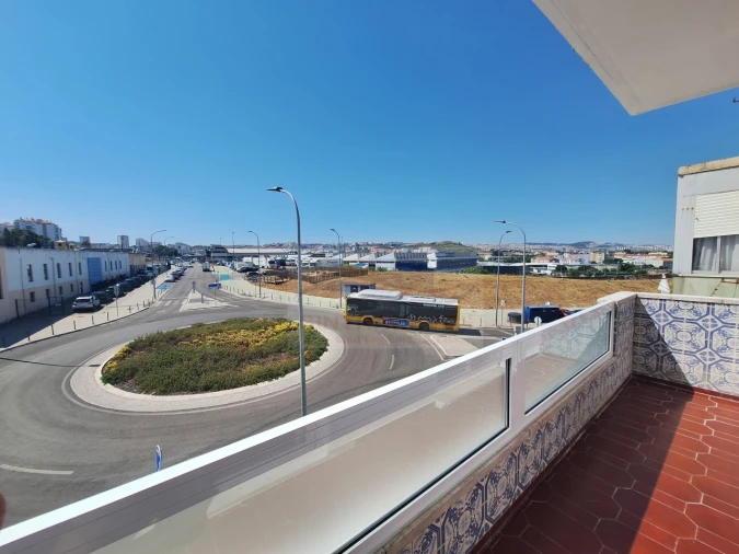 Apartamento T1 para Venda em Águas Livres Foto 5