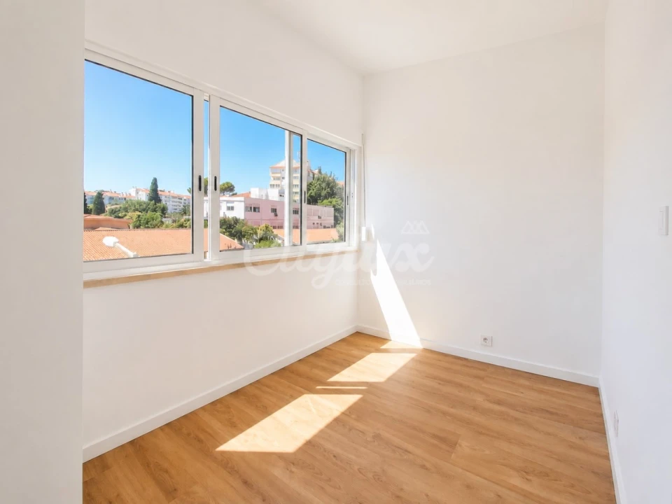 Apartamento T1 para Venda em Alcabideche Foto 16