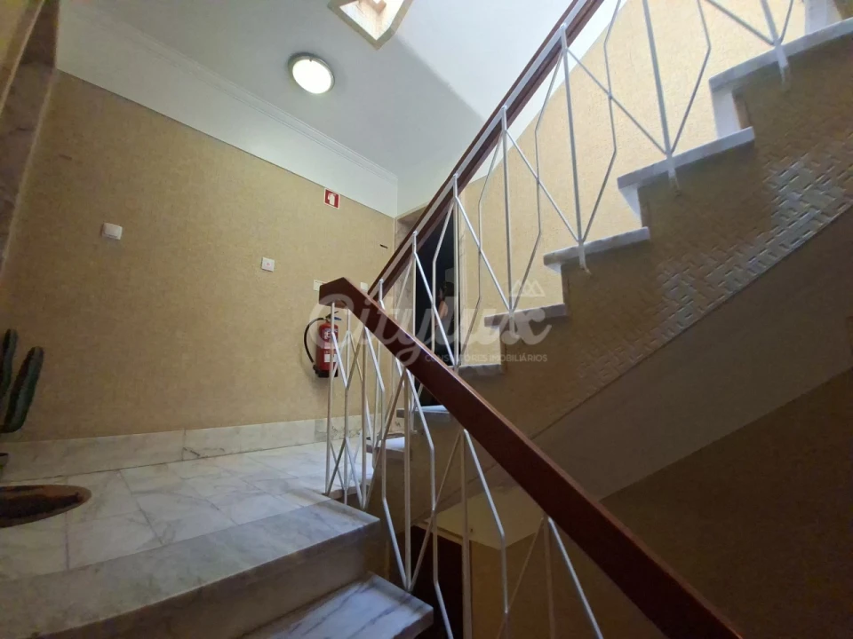 Apartamento T1 para Venda em Alcabideche Foto 21