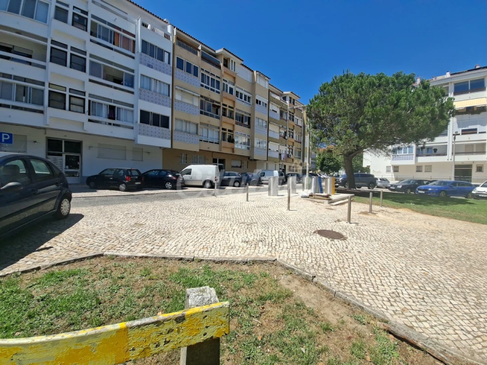 Apartamento T1 para Venda em Alcabideche Foto 23