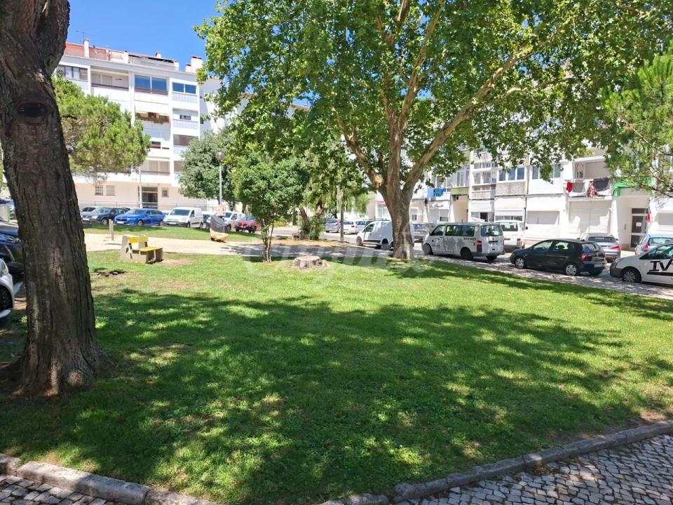 Apartamento T1 para Venda em Alcabideche Foto 25