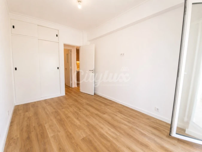Apartamento T1 para Venda em Alcabideche Foto 13