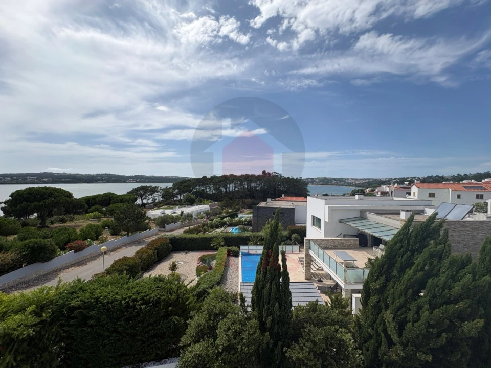 Moradia T6 para Venda em Nadadouro Foto 1