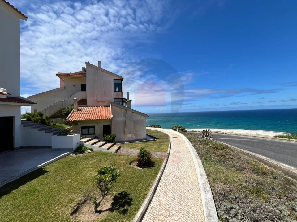 Apartamento T1 para Venda em Foz do Arelho Foto 1